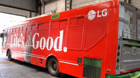 La Ciudad de Buenos Aires se viste de rojo por LG