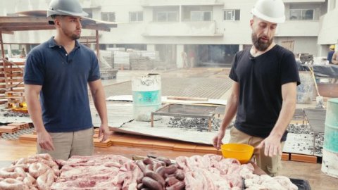 Asado de obra: los verdaderos secretos del buen asado argentino