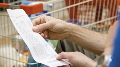 Kantar: consumo en volumen de los hogares peruanos no logró crecer en 2023
