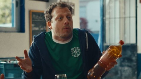 "Gesticuladores", la nueva campaña de Isla para H2oh!