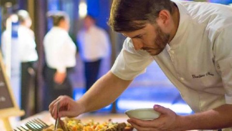 Los feriados XL sostienen la demanda laboral en el sector hotelero y gastronómico