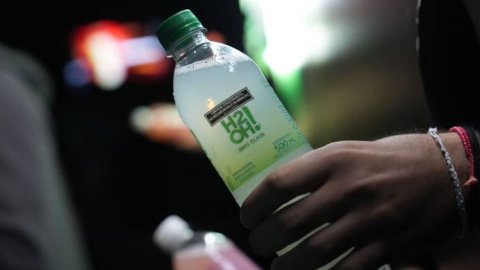 Campaña de Pepsico para lanzar su nueva H2OH! sin gas en tres sabores