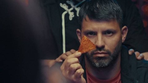 “Poker Face”, la nueva campaña de Isla para Pepsico con Sergio "Kun" Agüero 
