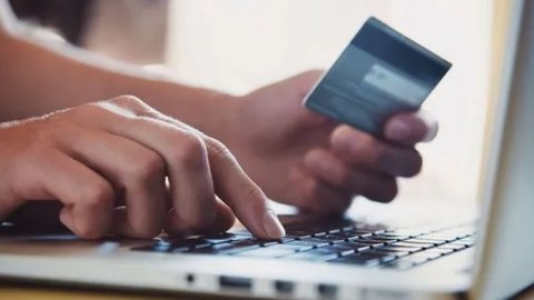 Hot Sale: Estufa a leña, pilotos y botas de lluvia, lo más popular en Google
