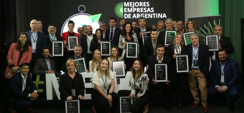 Deloitte, Santander y UCEMA reconocen a pequeñas y medianas empresas
