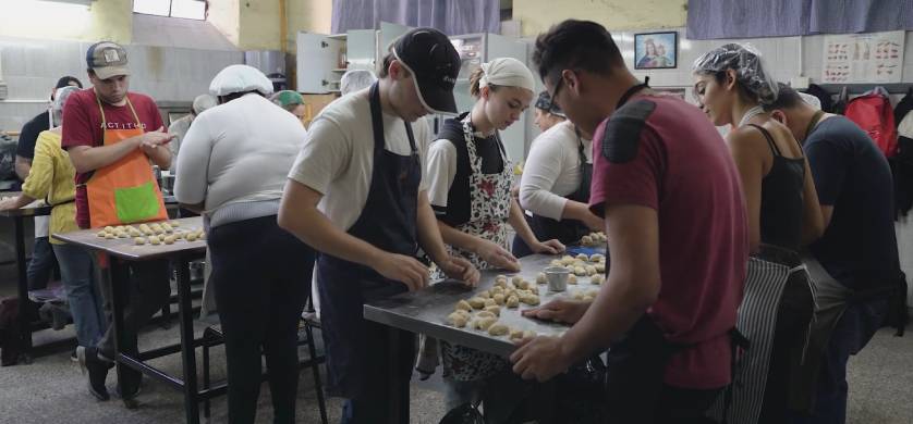 “Los jóvenes: ¿no saben lo que quieren?”, la nueva campaña de “Por Los Jóvenes”