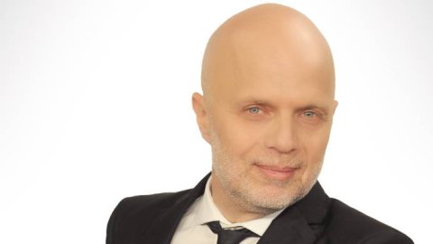 Eltrece estrena un nuevo ciclo nocturno con Sebastián Wainraich