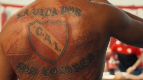 “Un pacto con el diablo”, la nueva campaña de abonos de Independiente