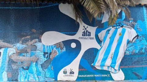ALA sigue alentando a la selección junto a Latcom y las calles se tiñen de celeste y blanco