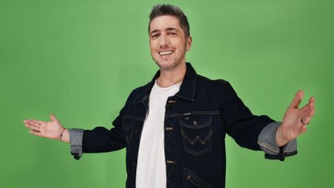 Jey Mammon vuelve a la TV con “Las Tardes de Jey” por NET TV