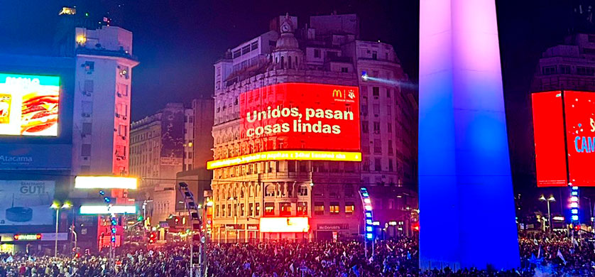 McDonald's festejó junto a la selección Argentina en el Obelisco con una acción desarrollada por Latcom