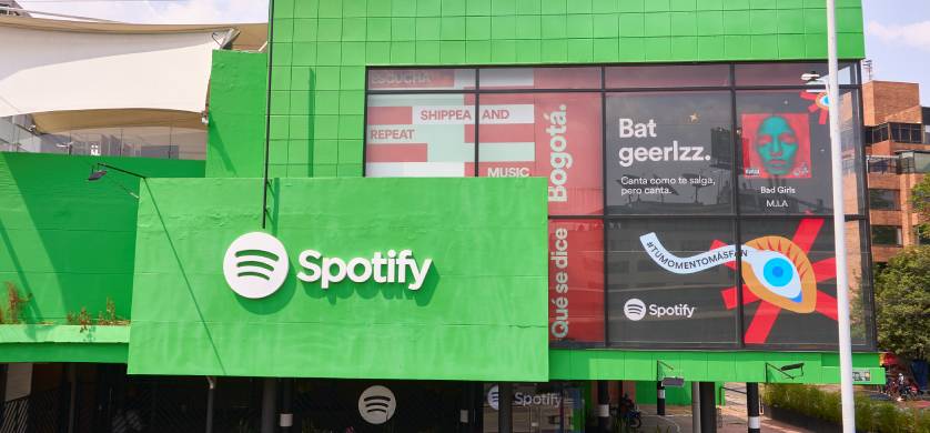 "Singing in your english", la campaña creada por Spotify Colombia y Founders