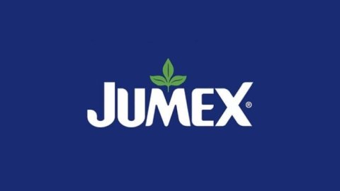 Archer Troy le da la bienvenida a Jumex como nuevo cliente