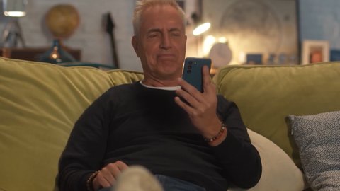 Hogarth comenzó a trabajar con Telefe en el programa: "Por el Mundo, Copa América"