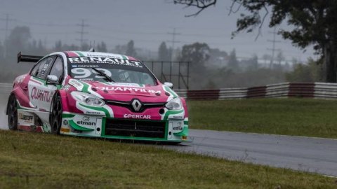 La Caja estuvo presente junto al equipo Renault en la sexta fecha del TC2000 en Río Cuarto