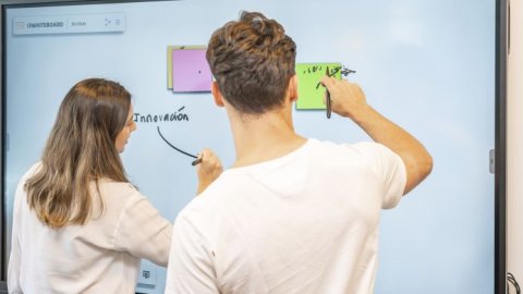 NESTLÉ celebra el Día Internacional de la Juventud y presenta su Plataforma de Emprendimiento Juvenil (YEP)
