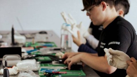 Samsung Tech School for Students: El programa que potencia la empleabilidad de los Jóvenes