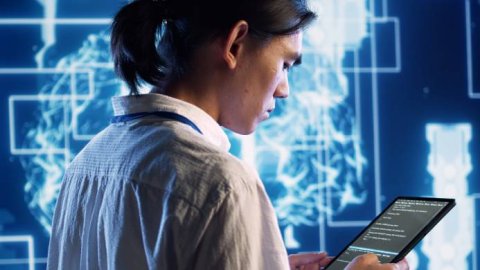 La IA en los negocios: aplicaciones y retos para potenciar la productividad