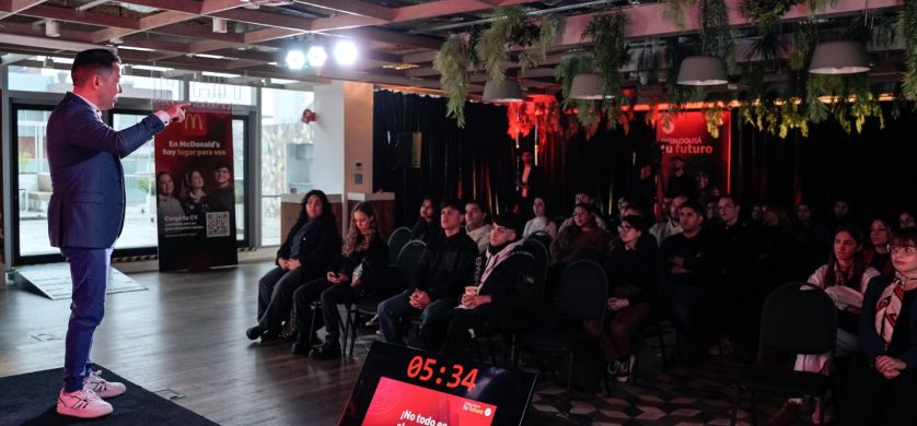 “Desbloqueá tu futuro”: la jornada de Arcos Dorados para el empleo joven
