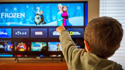 Cómo cambió el consumo de medios en los menores de edad en Colombia