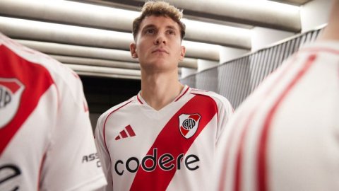 Adidas presenta la nueva camiseta de River Plate