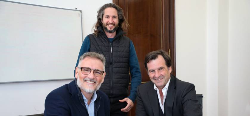 Santex firmó una alianza con el Gobierno Nacional para ofrecer cursos de XAcademy en la plataforma Capacitar