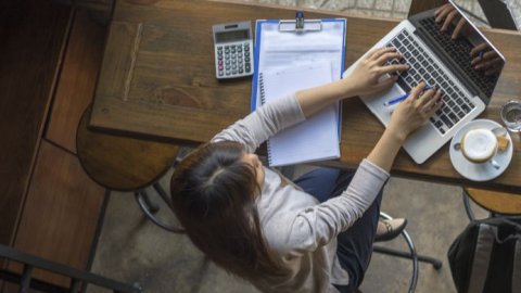 La Generación Z y el uso de la Inteligencia Artificial en el trabajo