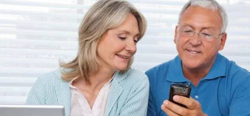Los Baby Boomers pasan más de la mitad de su tiempo en los medios de comunicación en línea