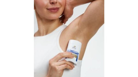Dove sacó al mercado en Chile su nuevo Dove Clinical en crema ligera