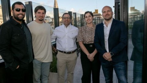 Líderes del ecosistema tecnológico e inversor uruguayo se reunieron en el rooftop de Casa el Globo