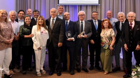 Premio ADE al Dirigente de Empresa 2024: Reconocimiento a la excelencia empresarial