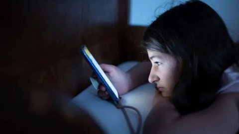 Australia prohíbe el uso de las redes sociales a menores de 16 años
