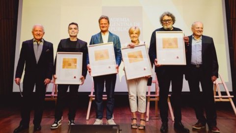 La Academia Argentina de la Publicidad distinguió a los Académicos de Honor 2024