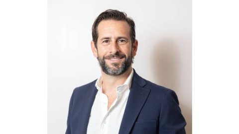 Mercado publicitario 2025: estrategias para destacar en un panorama tecnológico competitivo