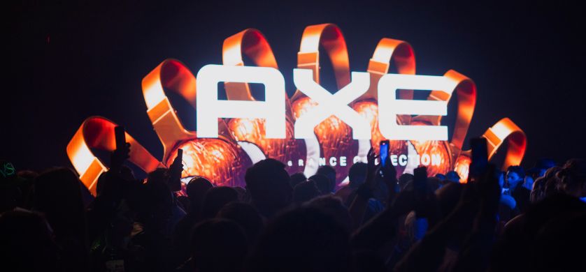 Axe encendió fiesta BNN con el lanzamiento de su drops limitado Axe Coco by BZRP