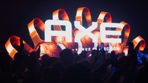 Axe encendió fiesta BNN con el lanzamiento de su drops limitado Axe Coco by BZRP