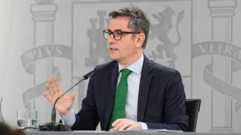 España actualiza la ley de rectificación para incluir a influencers y medios digitales