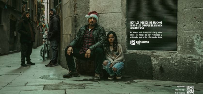 "Bad Santa", la campaña de Reinserta que llama a proteger a las infancias de la violencia del crimen organizado