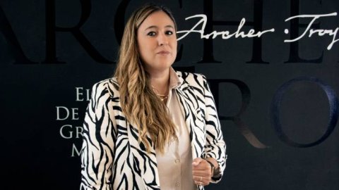 Archer Troy suma a Adriana Campos como nueva COO