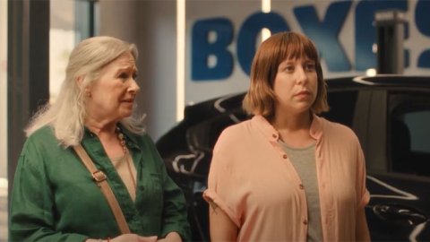 "Tus vacaciones empiezan en YPF", la nueva campaña Liebre para YPF