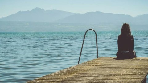 Último mes de vacaciones: cómo hacer un detox digital para tomar control de nuestro consumo de información