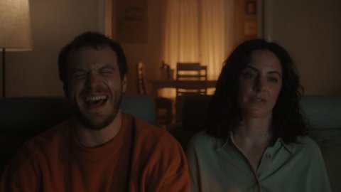 "Abrir la pareja", la campaña de Netflix por el Día de San Valentín