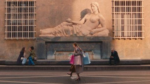 Veralab y Dentsu Creative redefinen la belleza con una nueva campaña