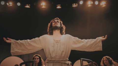 Atreseries Internacional estrena "Camilo Superstar"