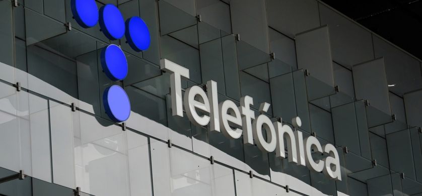 Con una inversión de u$s1.245 millones Telecom compró Telefónica de Argentina