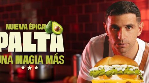 Nueva campaña de Mostaza con Dibu Martínez como progatonista
