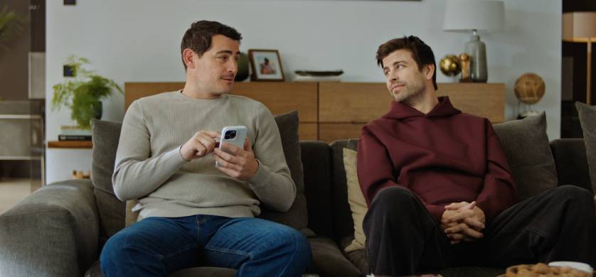 Gerard Piqué e Iker Casillas protagonizan la nueva campaña de Uber Eats y LALIGA
