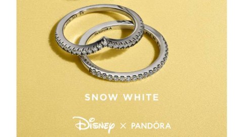 La colección Disney x Pandora suma nuevas piezas dedicadas a Blanca Nieves