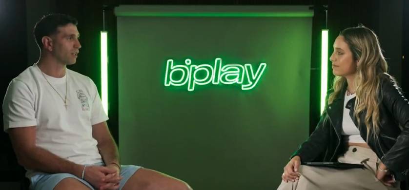bplay presentó una charla con Dibu Martínez sobre su carrera y la Selección