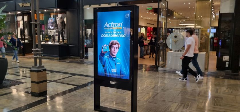 Una campaña de Actron invadió los centros comerciales